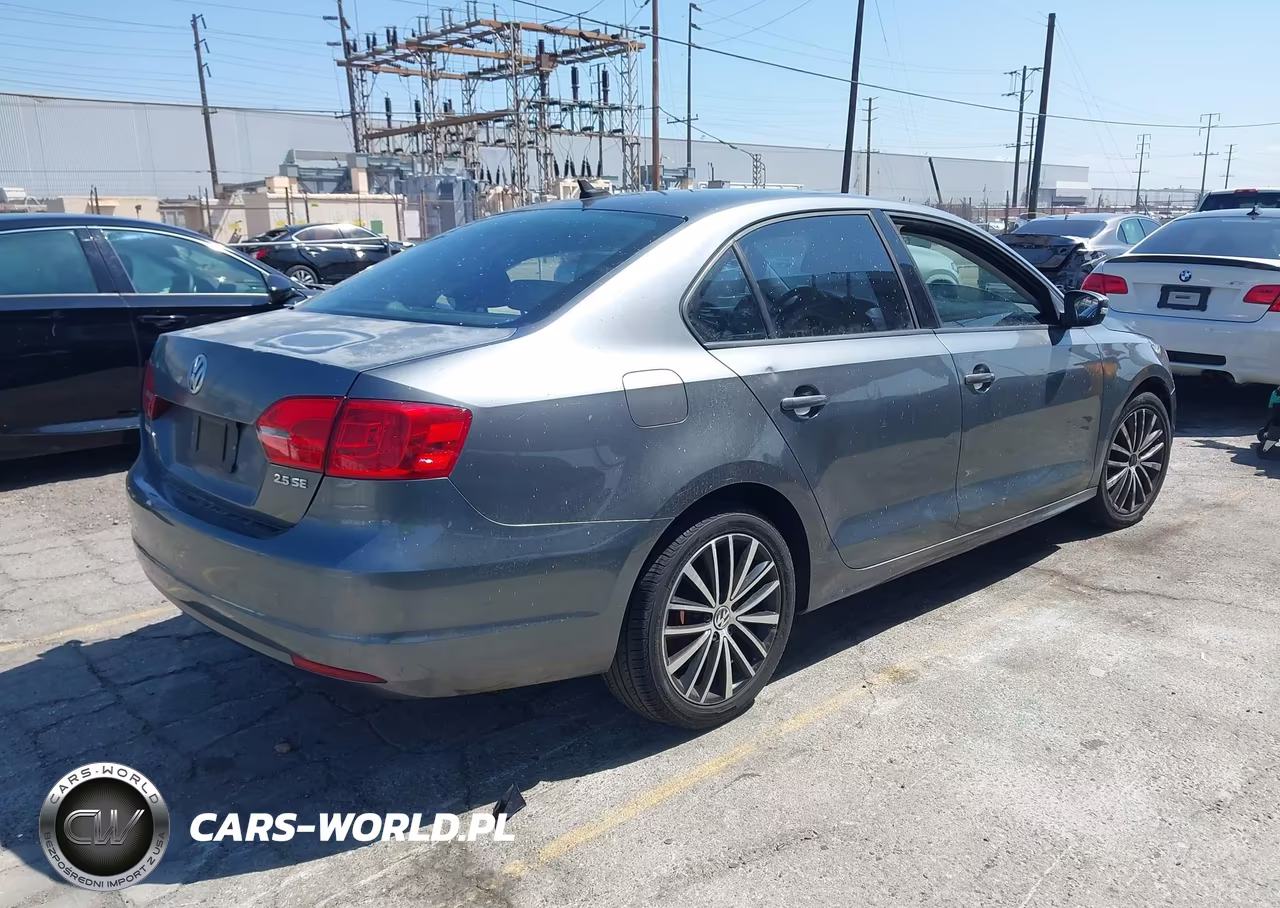 2011 Volkswagen Jetta 2.5L Se VIN:3VWDZ7AJ3BM368256 - 4
