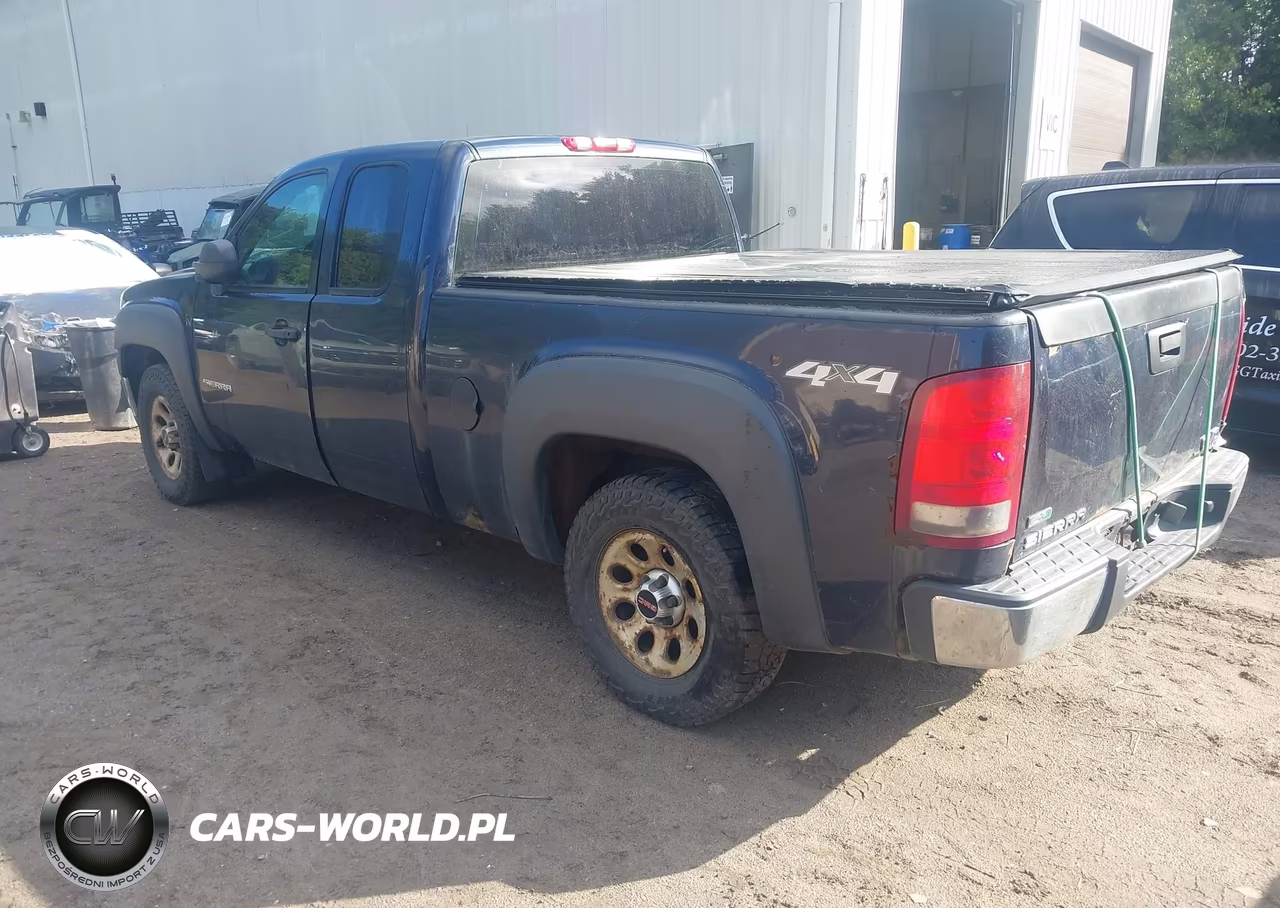 2010 GMC Sierra 1500 Work Truck VIN:1GTSKTE36AZ111558 - 3