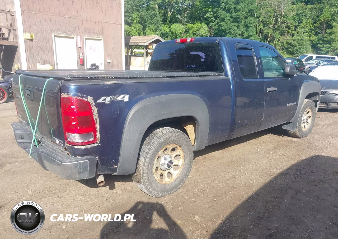 2010 GMC Sierra 1500 Work Truck VIN:1GTSKTE36AZ111558 - 4