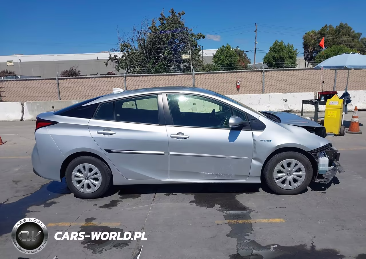 2022 Toyota Prius L VIN:JTDKAMFU8N3189834 - 14