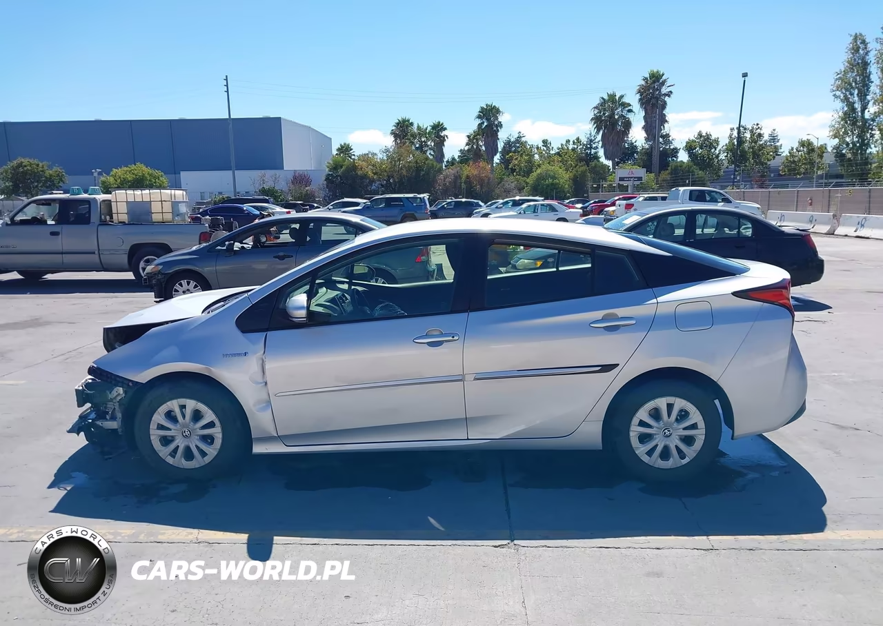 2022 Toyota Prius L VIN:JTDKAMFU8N3189834 - 15