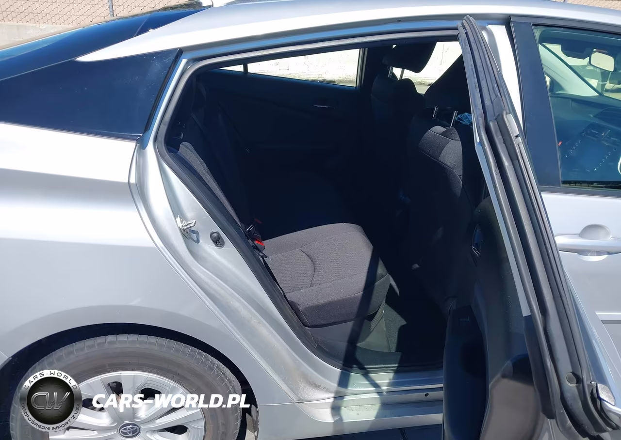 2022 Toyota Prius L VIN:JTDKAMFU8N3189834 - 8