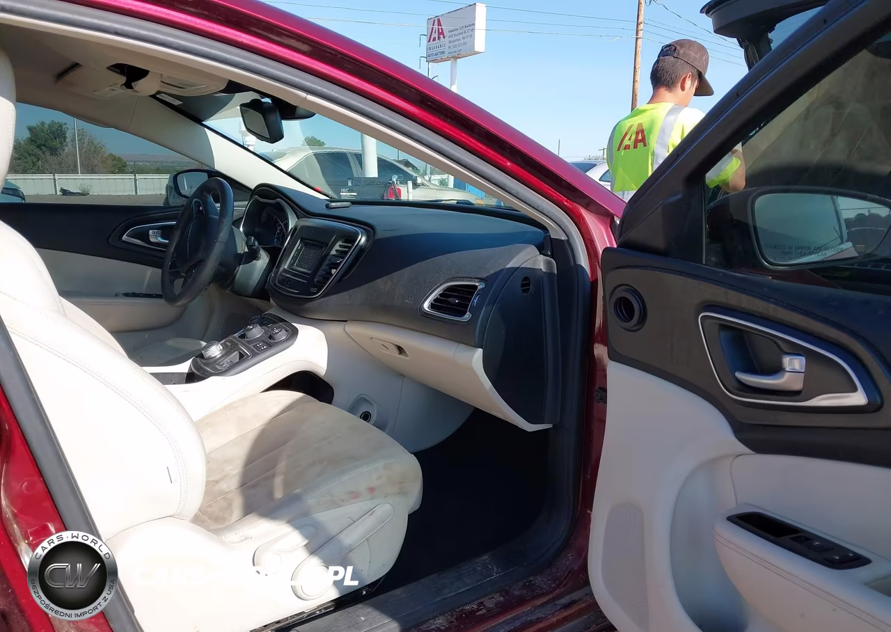 2016 Chrysler 200 Lx VIN:1C3CCCFB3GN158302 - 5
