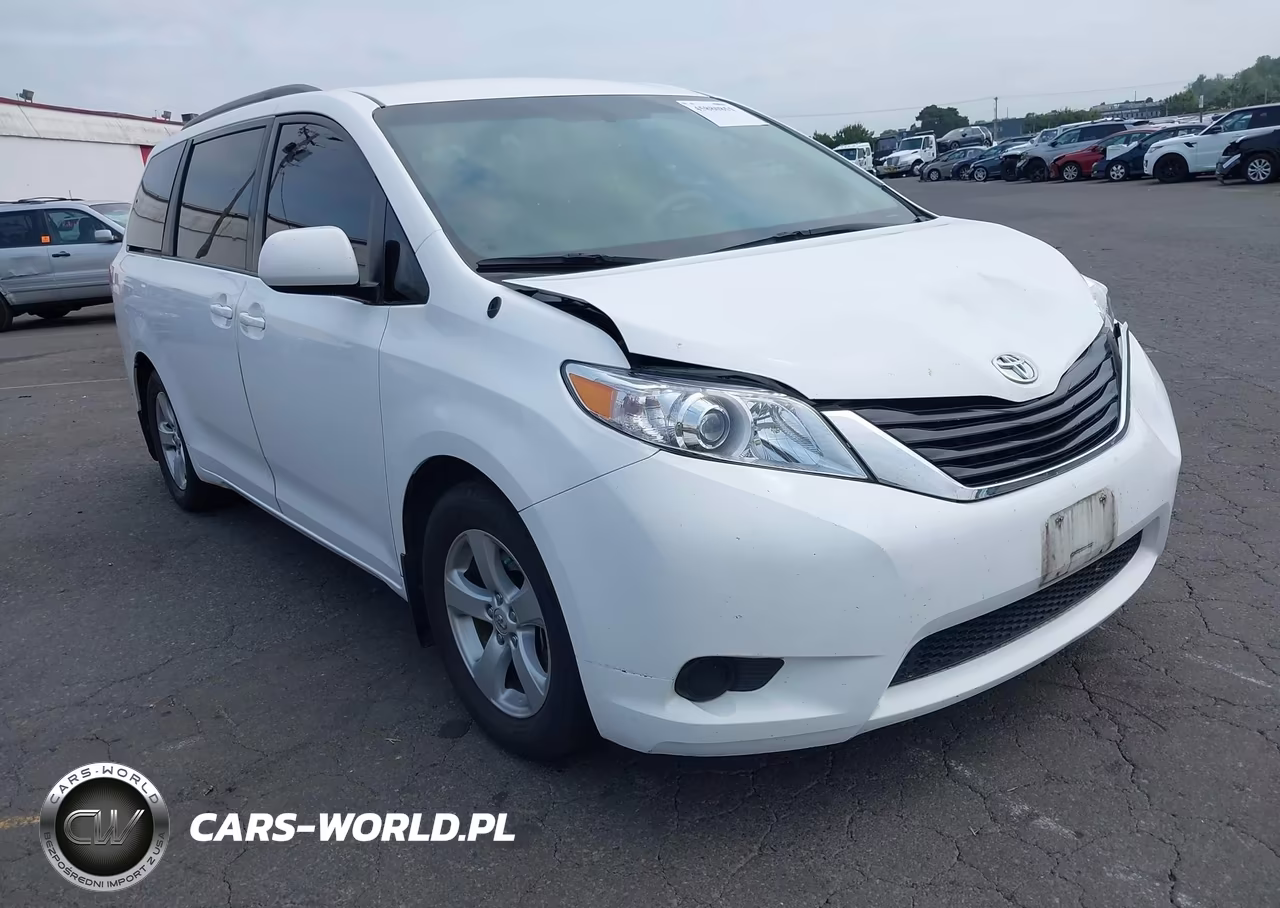 2011 Toyota Sienna Le V6 VIN:5TDKK3DC2BS002079 - 1