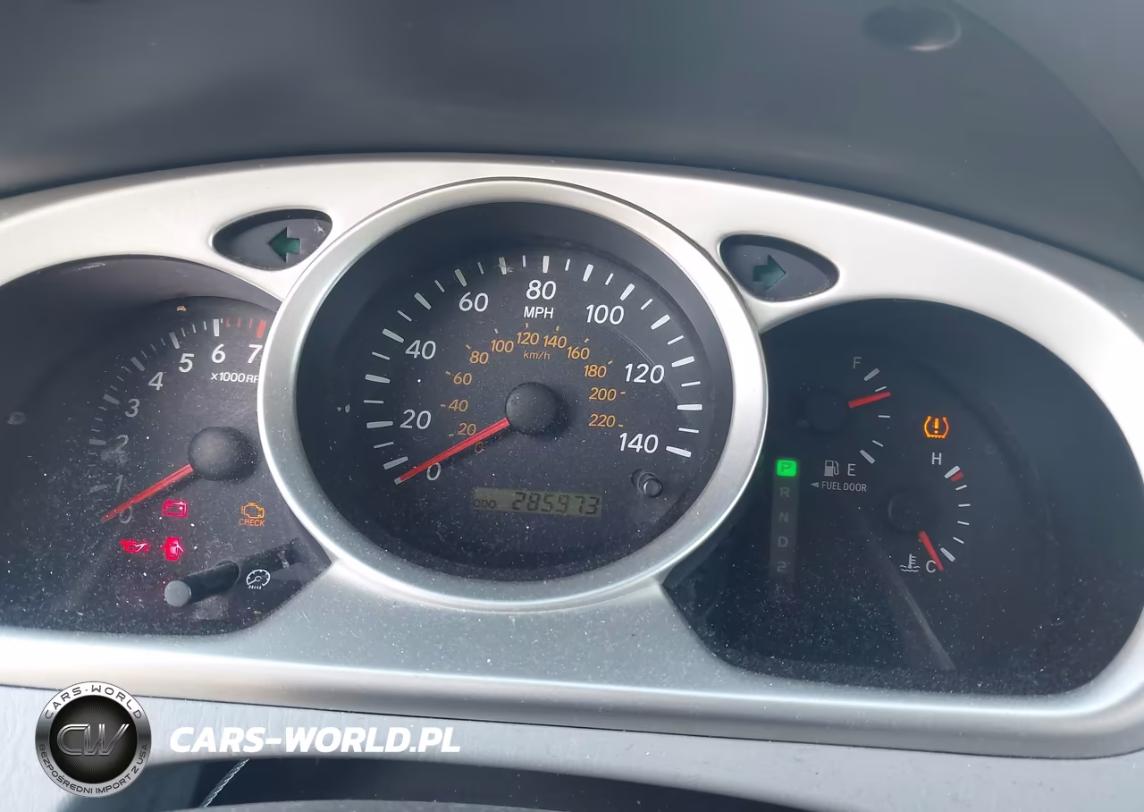 2005 Toyota Highlander VIN:JTEGD21AX50117321 - 7