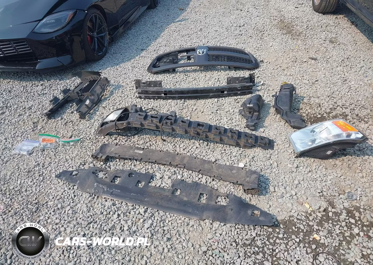 2017 Ram 1500 Express 4X4 6'4 Box VIN:1C6RR7FT9HS795385 - 12