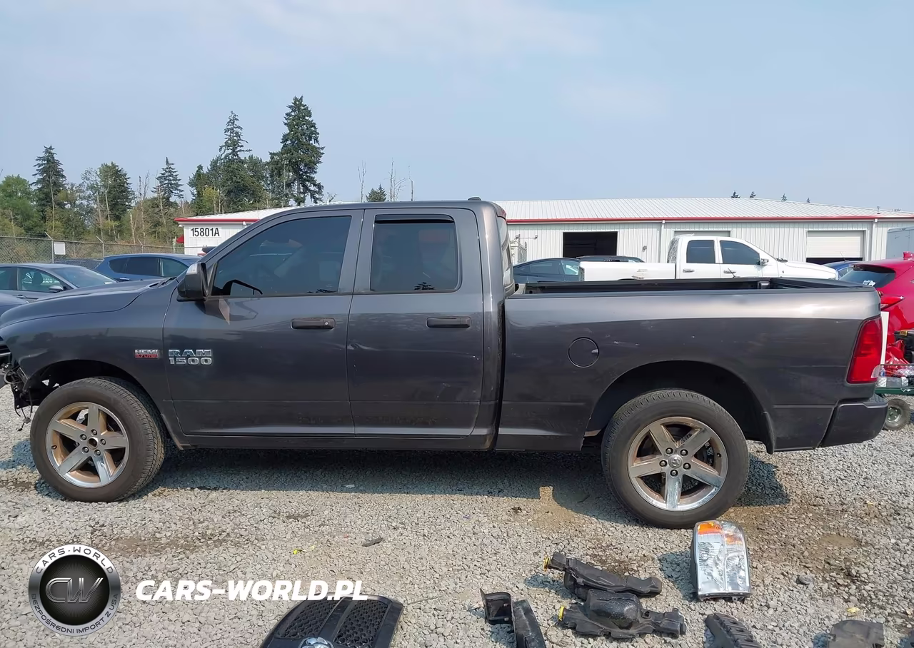2017 Ram 1500 Express 4X4 6'4 Box VIN:1C6RR7FT9HS795385 - 15