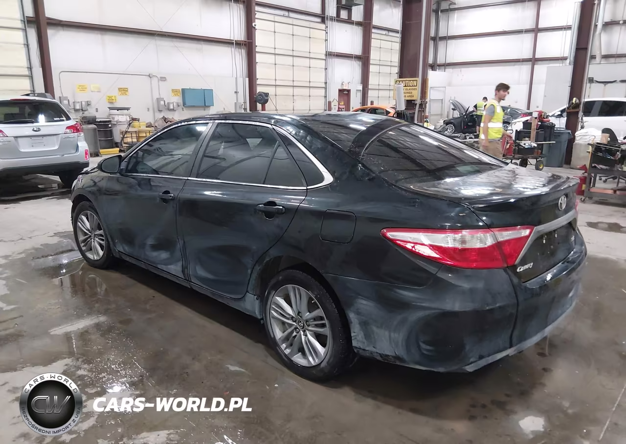 2015 Toyota Camry Se VIN:4T1BF1FK3FU953174 - 3