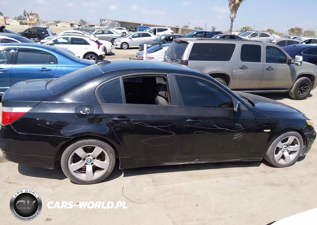 2007 BMW 525I VIN:WBANE535X7CW63707 - 13