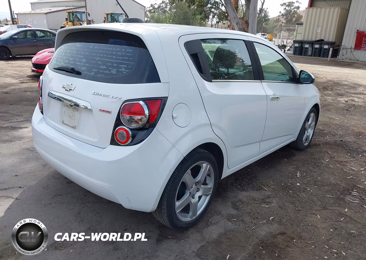 2015 Chevrolet Sonic Ltz Auto VIN:1G1JE6SB5F4166323 - 4