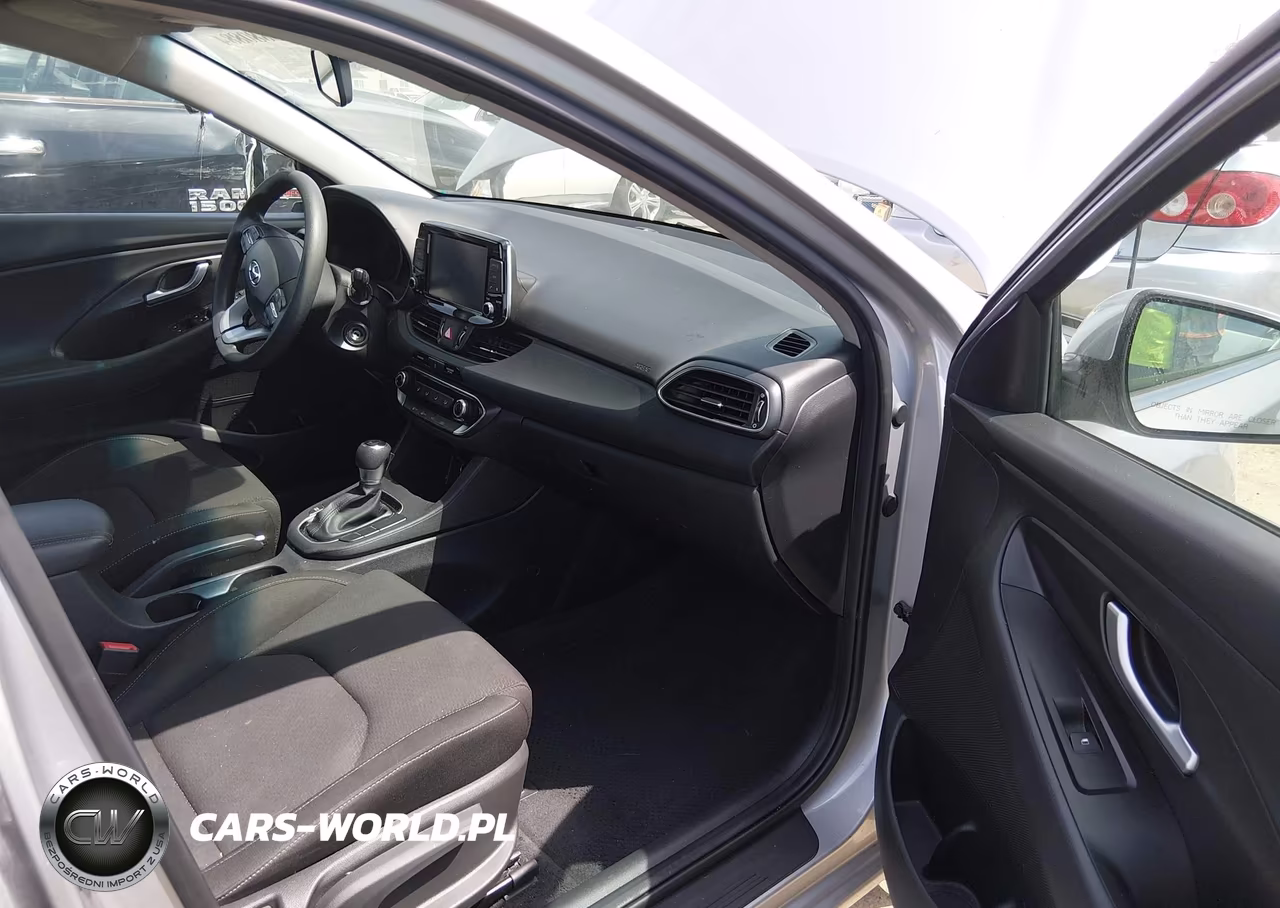 2020 Hyundai Elantra Gt VIN:KMHH35LE0LU137835 - 5