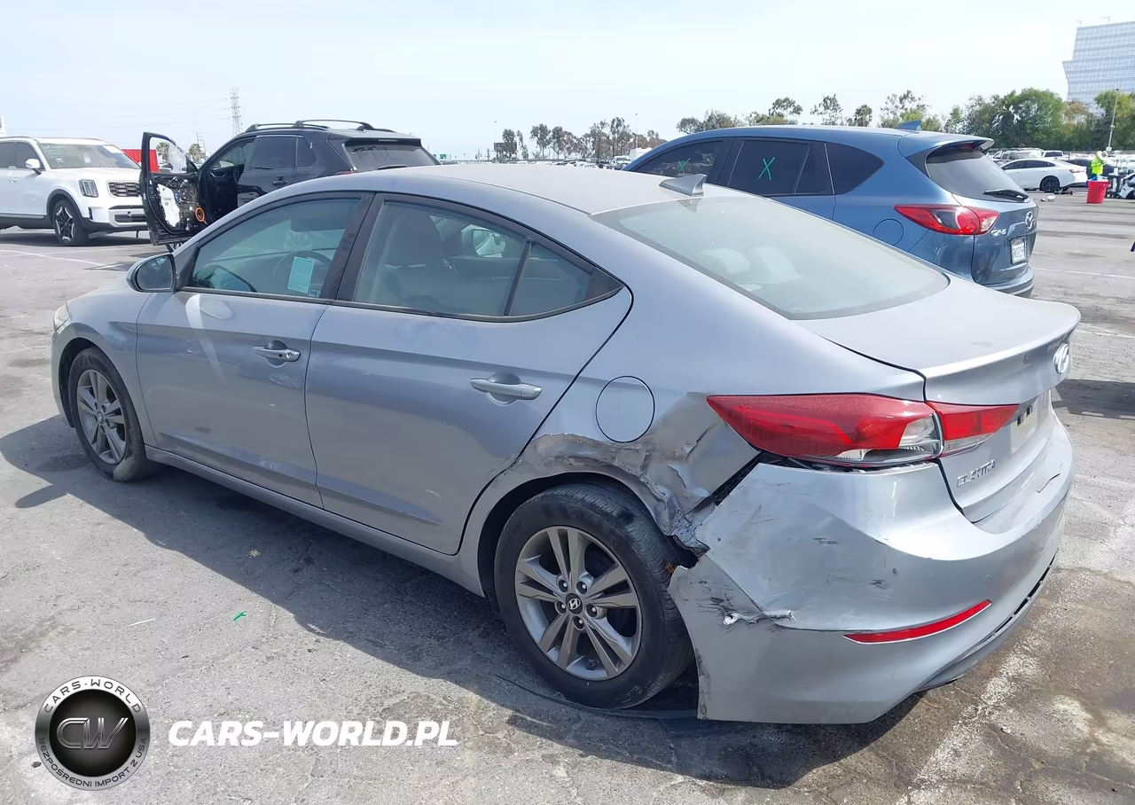 2017 Hyundai Elantra Se VIN:5NPD84LF4HH080516 - 3