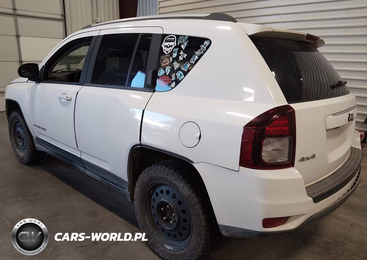 2016 Jeep Compass Sport VIN:1C4NJDBB4GD556632 - 3