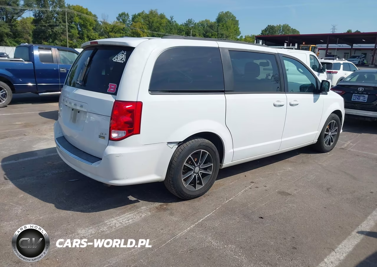 2018 Dodge Grand Caravan Gt VIN:2C4RDGEGXJR241095 - 4
