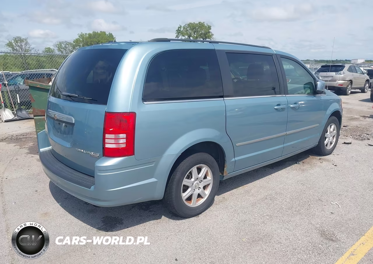 2010 Chrysler Town & Country Touring VIN:2A4RR5D18AR466581 - 4