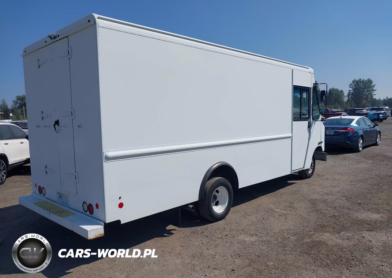 2016 Ford E-450 Stripped VIN:1FC3E4KL4GDC18023 - 4