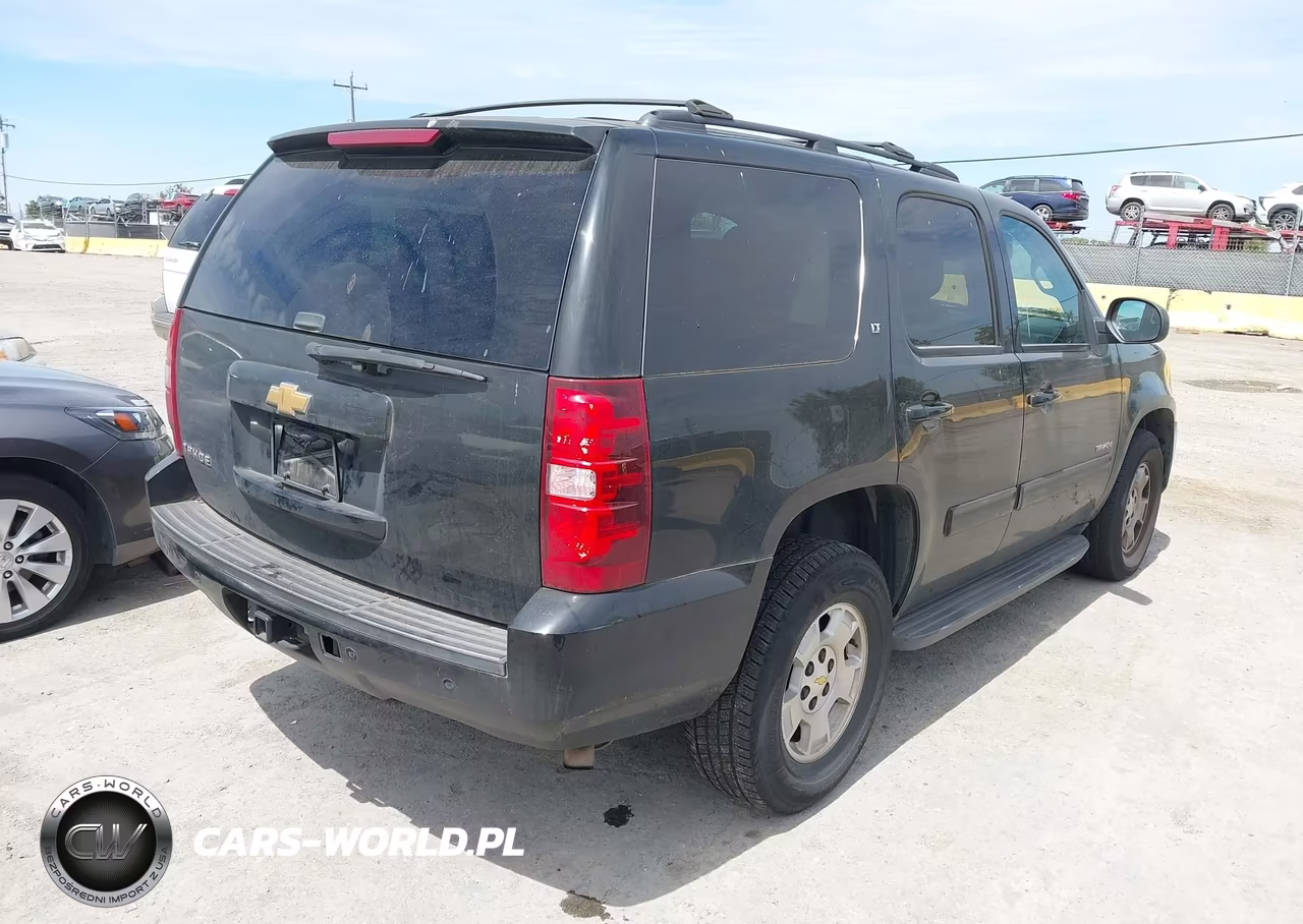 2013 Chevrolet Tahoe Lt VIN:1GNSCBE07DR119760 - 4