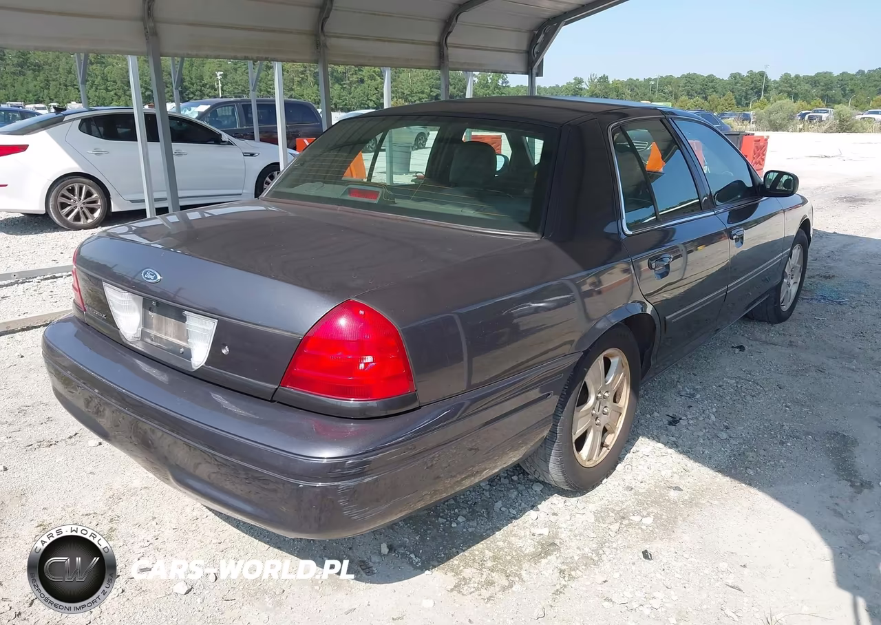 2004 Ford Crown Victoria Lx VIN:2FAHP74W94X121600 - 4