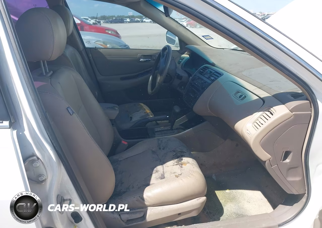 2000 Honda Accord 3.0 Ex VIN:1HGCG1658YA066580 - 5
