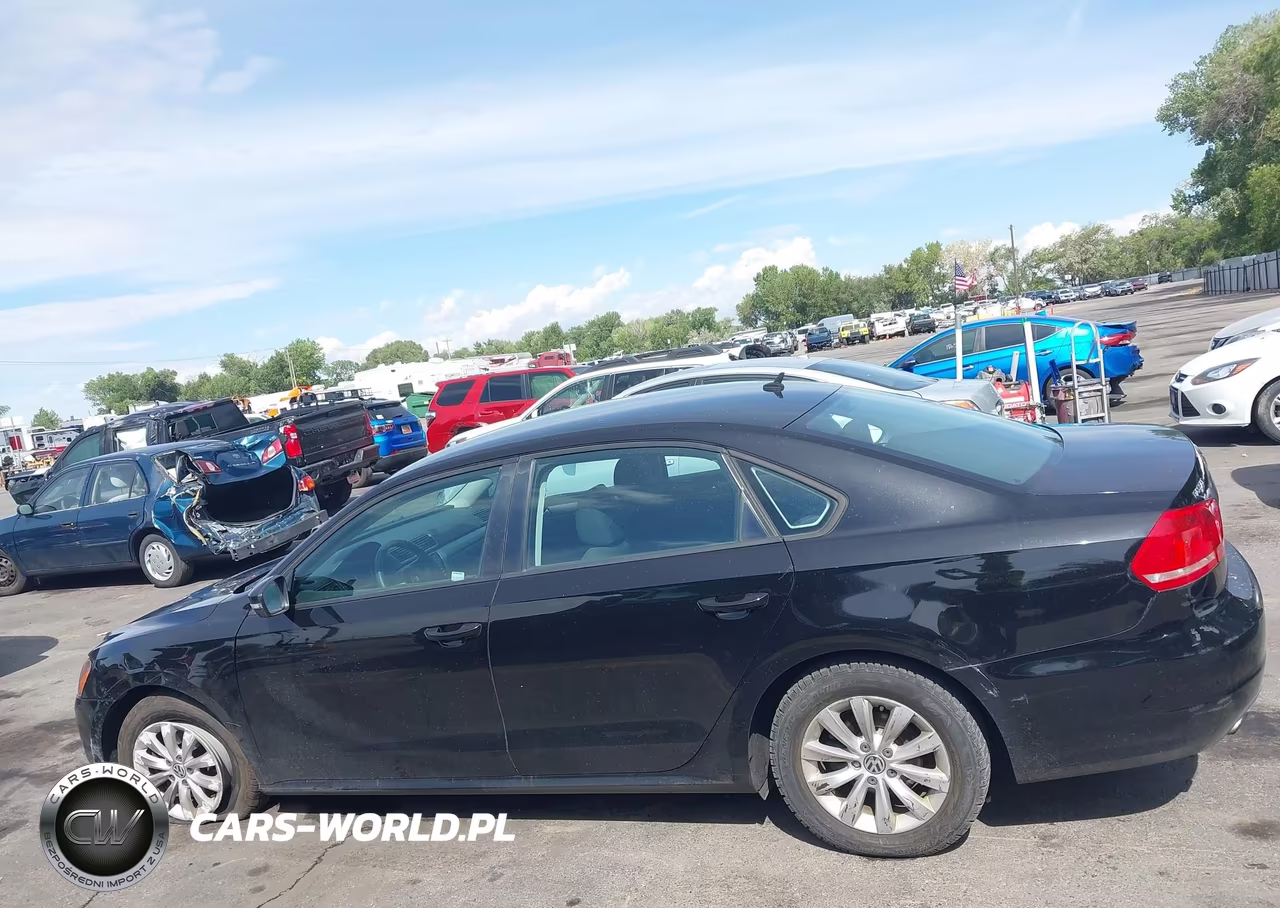 2013 Volkswagen Passat 2.5L S VIN:1VWAP7A33DC073138 - 14