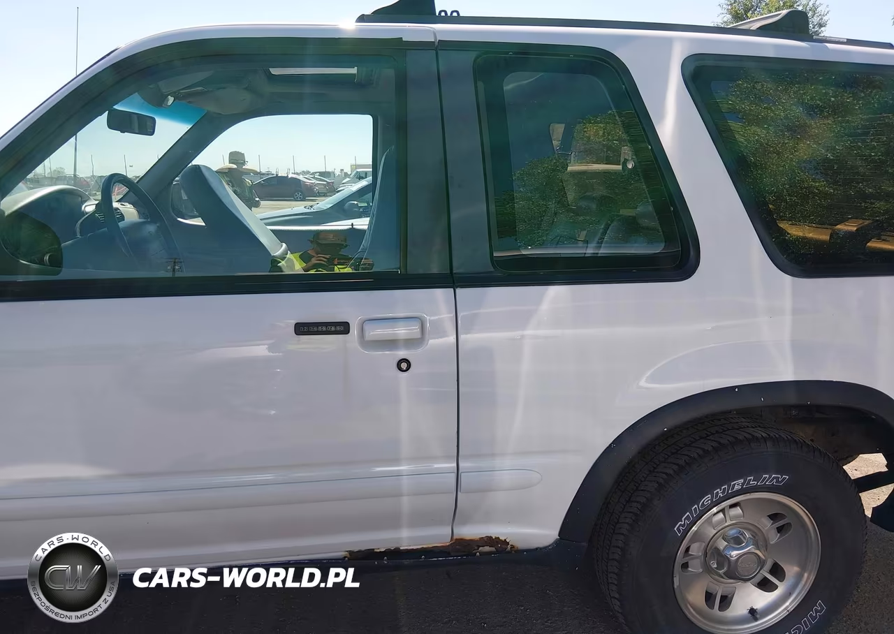 1995 Ford Explorer VIN:1FMCU24X3SUC15660 - 13