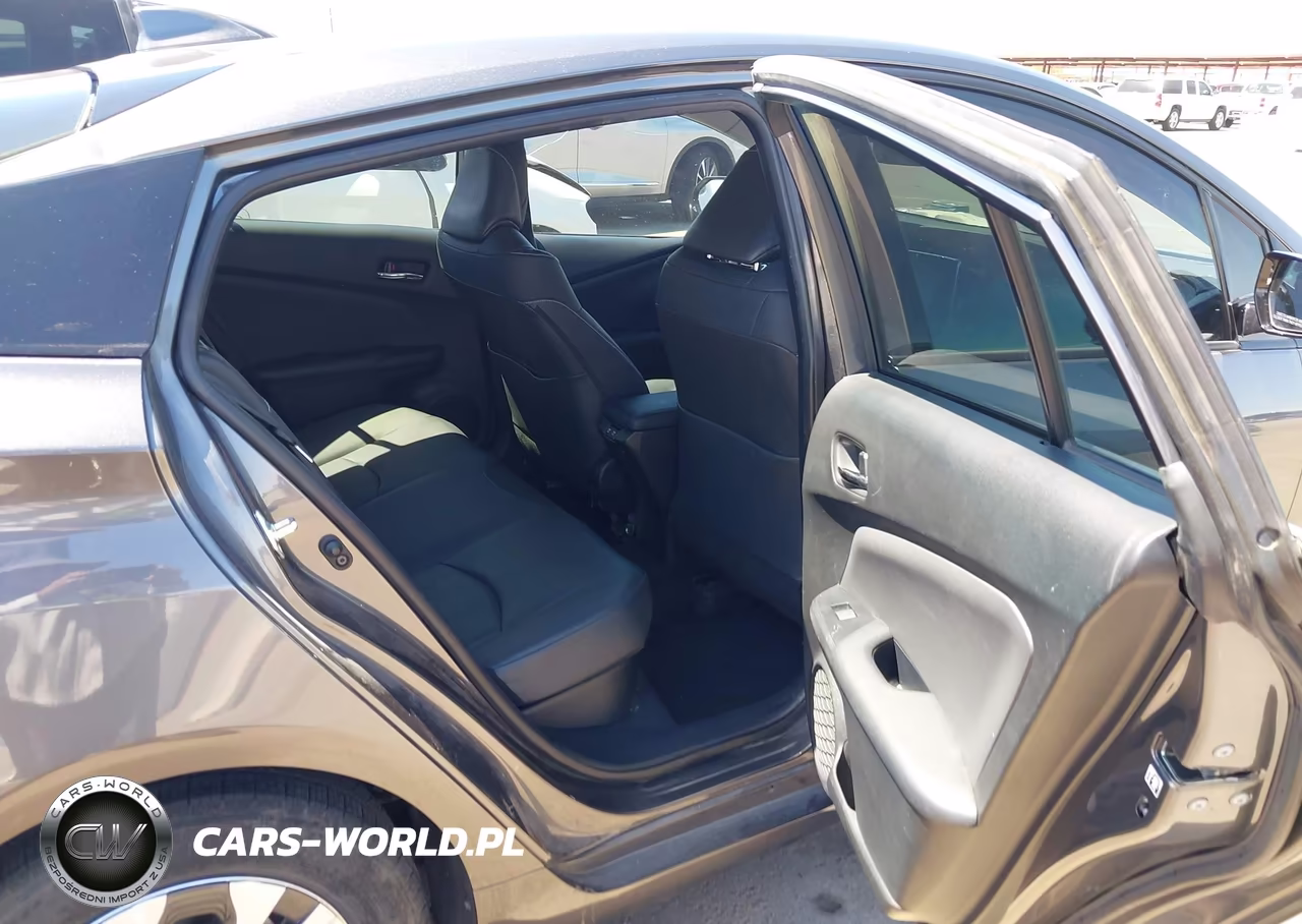 2020 Toyota Prius Prime Xle VIN:JTDKARFP2L3142545 - 8