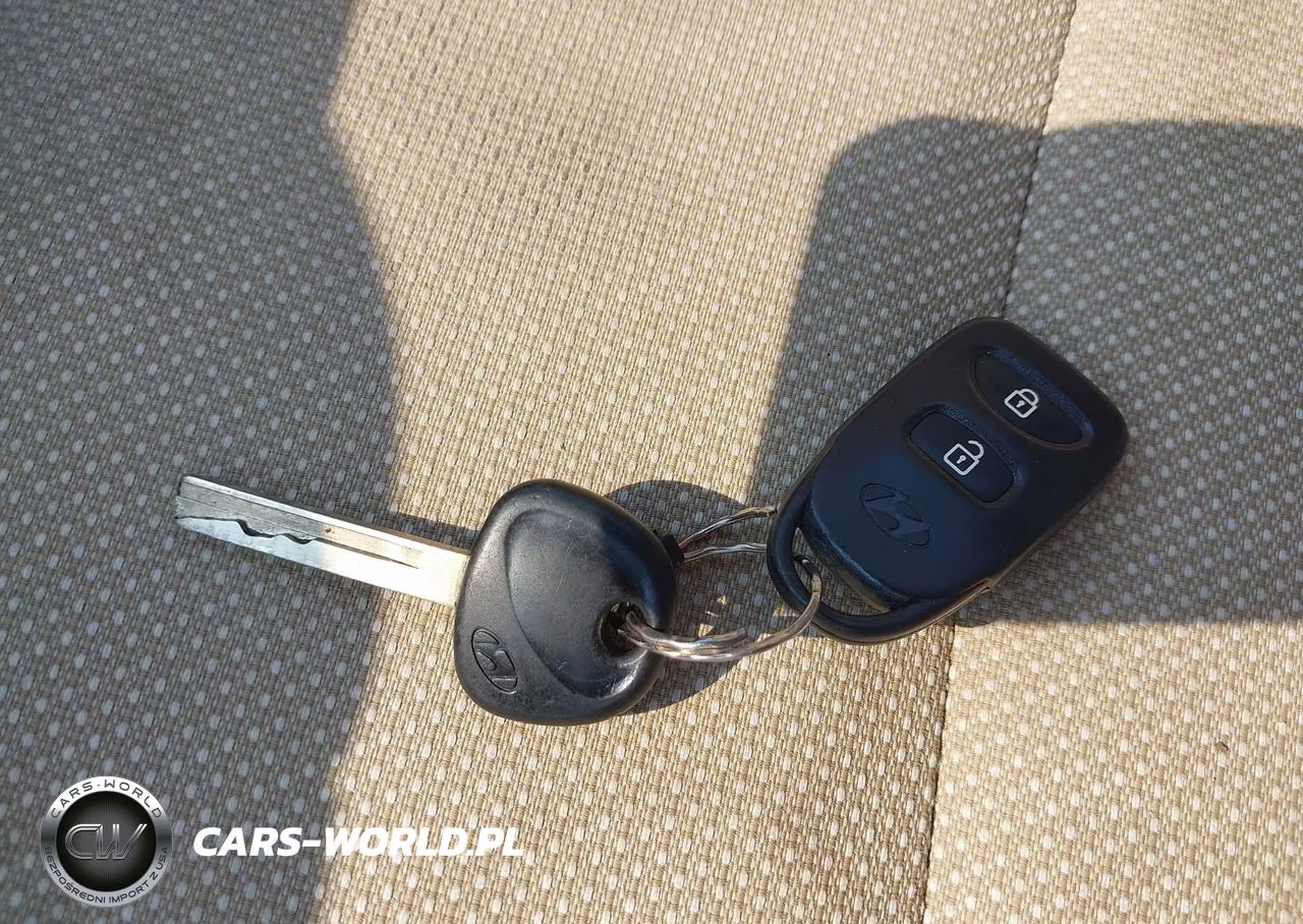 2013 Hyundai Accent Gls VIN:KMHCT4AE6DU491318 - 11