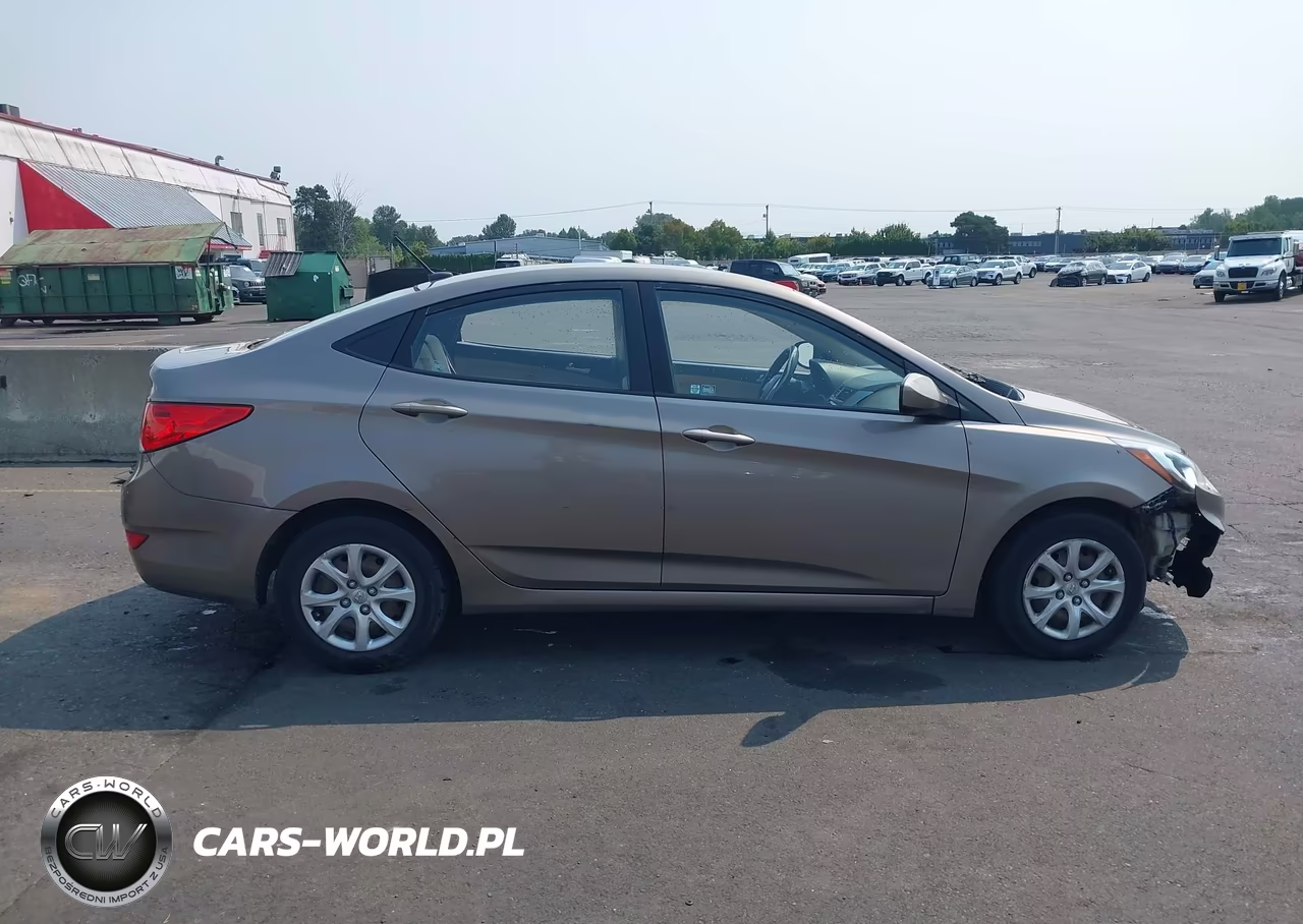 2013 Hyundai Accent Gls VIN:KMHCT4AE6DU491318 - 13