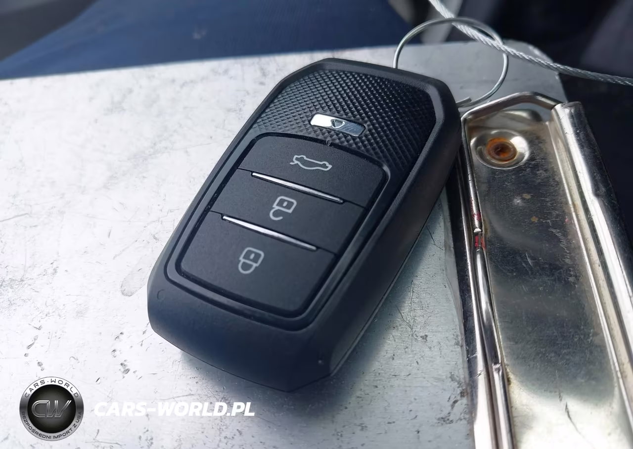 2018 Toyota Mirai VIN:JTDBVRBD4JA005230 - 11