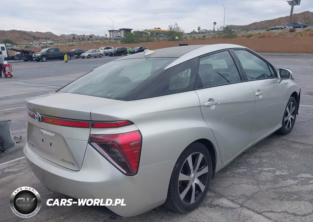 2018 Toyota Mirai VIN:JTDBVRBD4JA005230 - 4