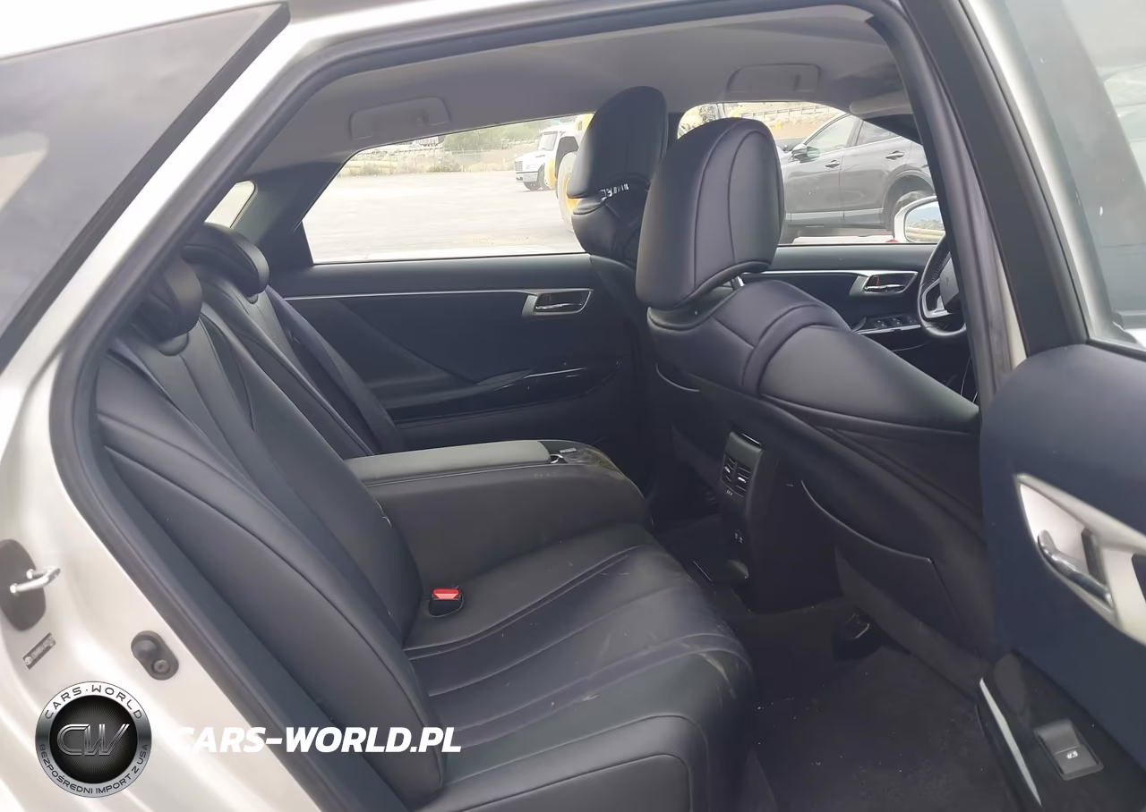2018 Toyota Mirai VIN:JTDBVRBD4JA005230 - 8