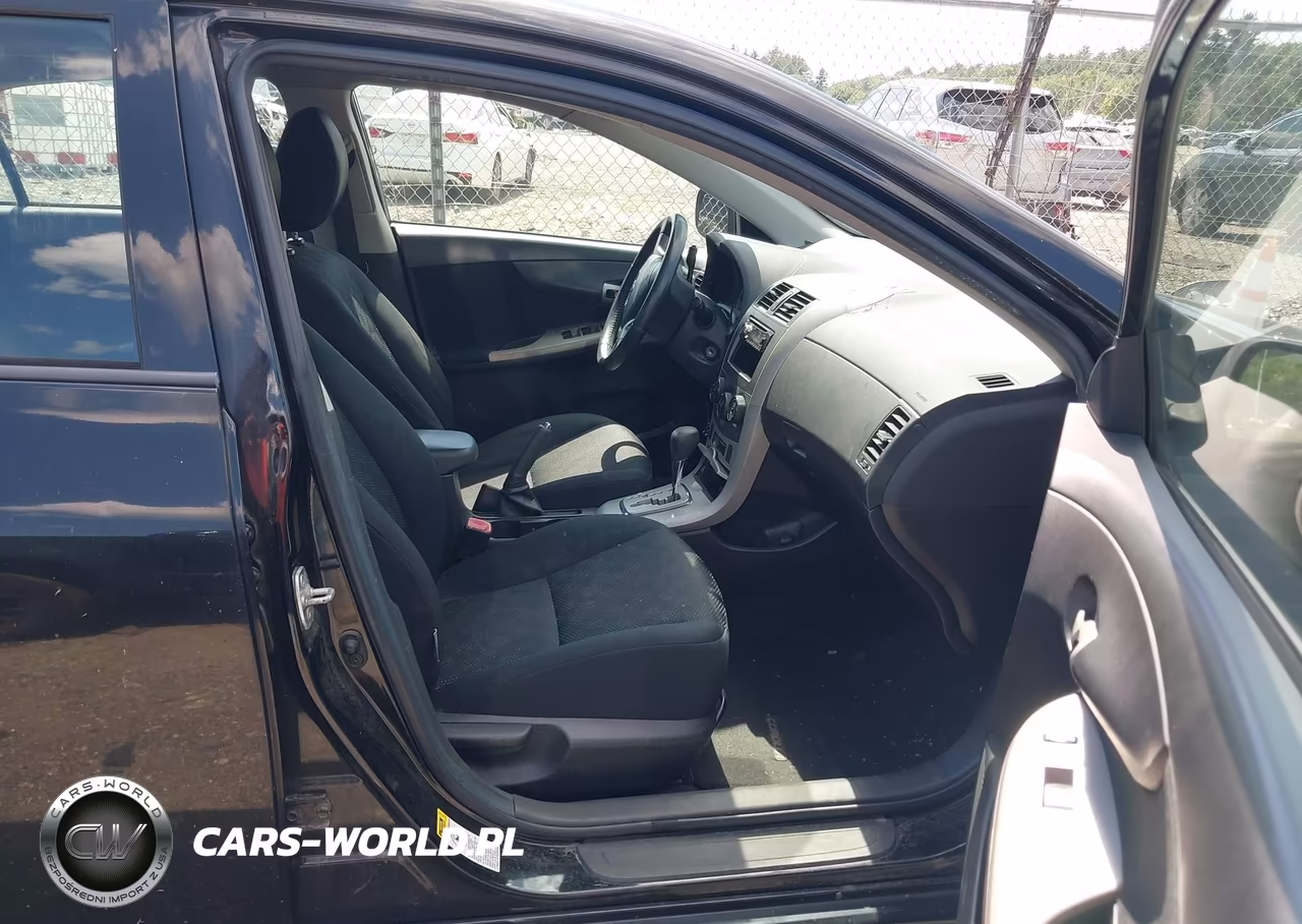 2010 Toyota Corolla S VIN:1NXBU4EE1AZ330115 - 5