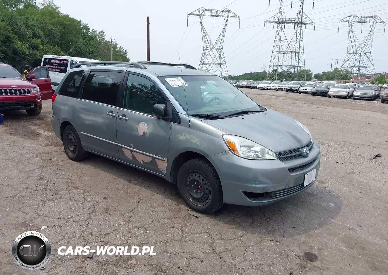 2004 Toyota Sienna Le