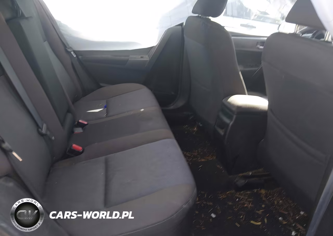 2018 Toyota Corolla Le VIN:2T1BURHE0JC015168 - 8
