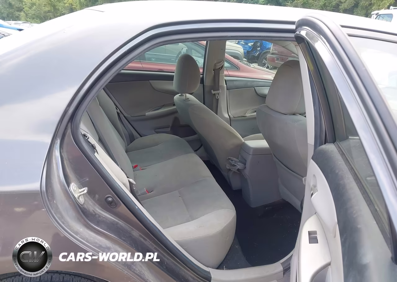 2013 Toyota Corolla Le VIN:5YFBU4EE2DP084858 - 8