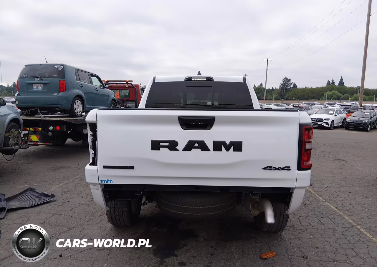 2025 Ram 1500 Big Horn 4X4 5'7 Box VIN:1C6RRFFG3SN523935 - 17