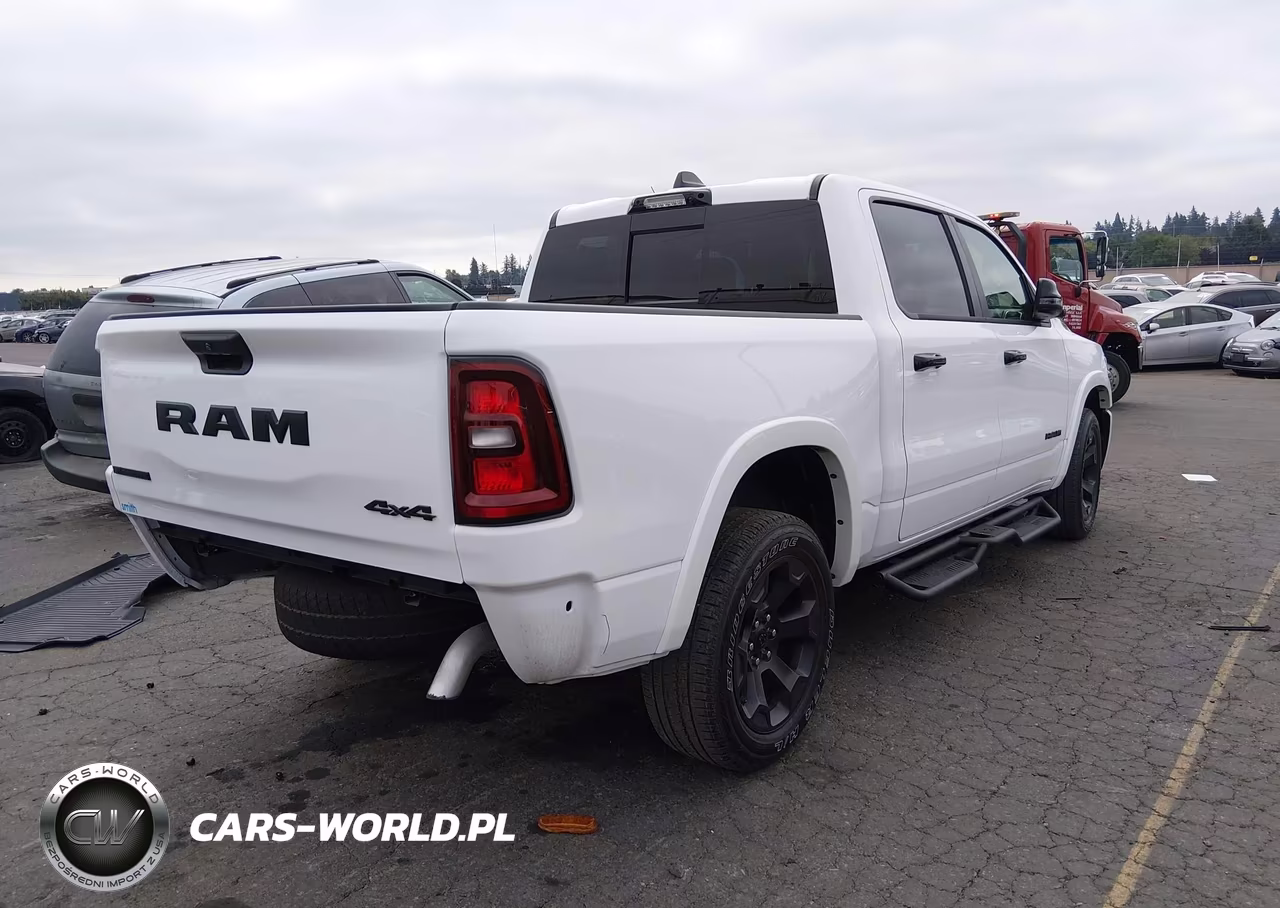 2025 Ram 1500 Big Horn 4X4 5'7 Box VIN:1C6RRFFG3SN523935 - 4