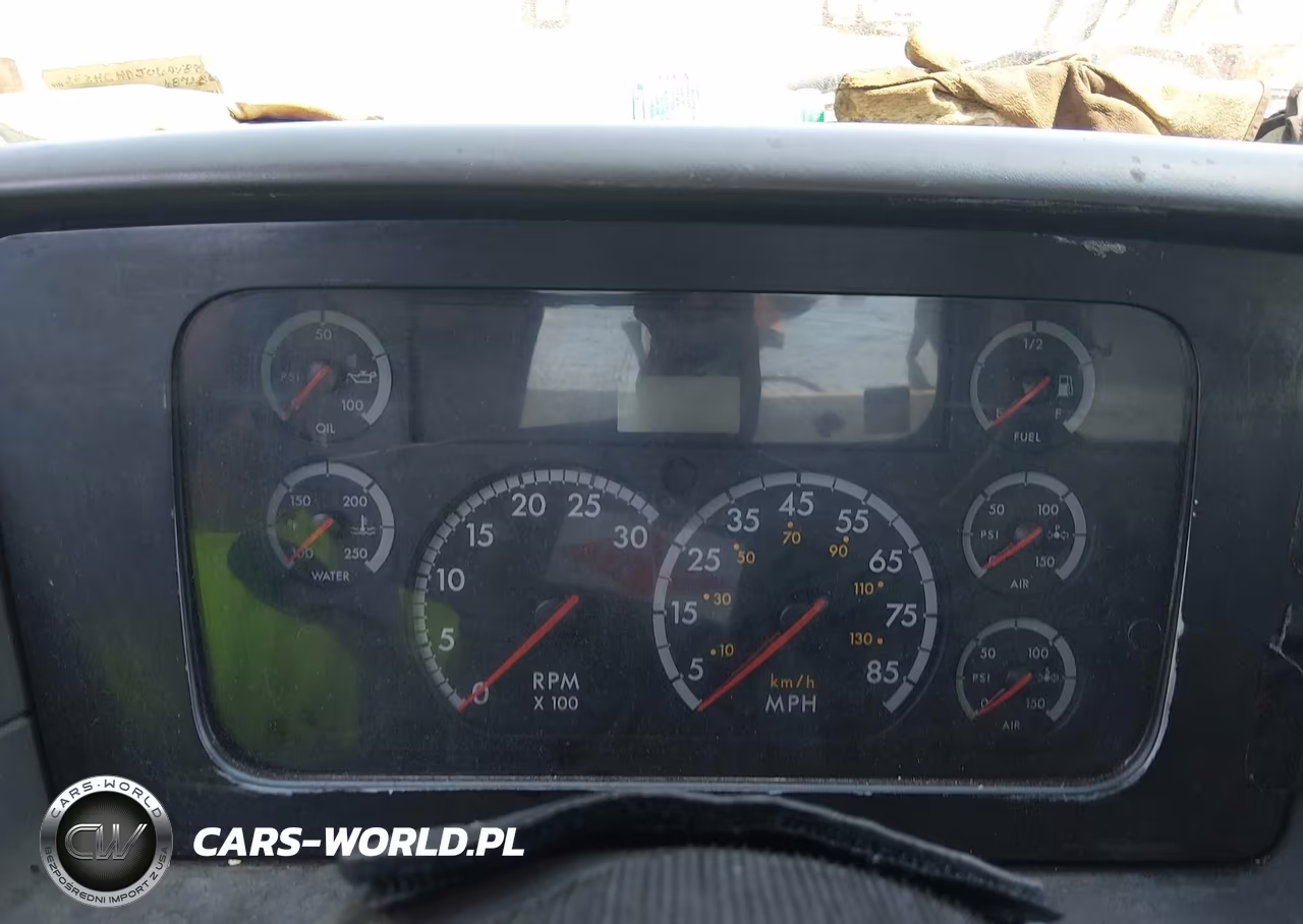 2006 Sterling Truck Acterra VIN:2FZHCHDJ06AV89577 - 5