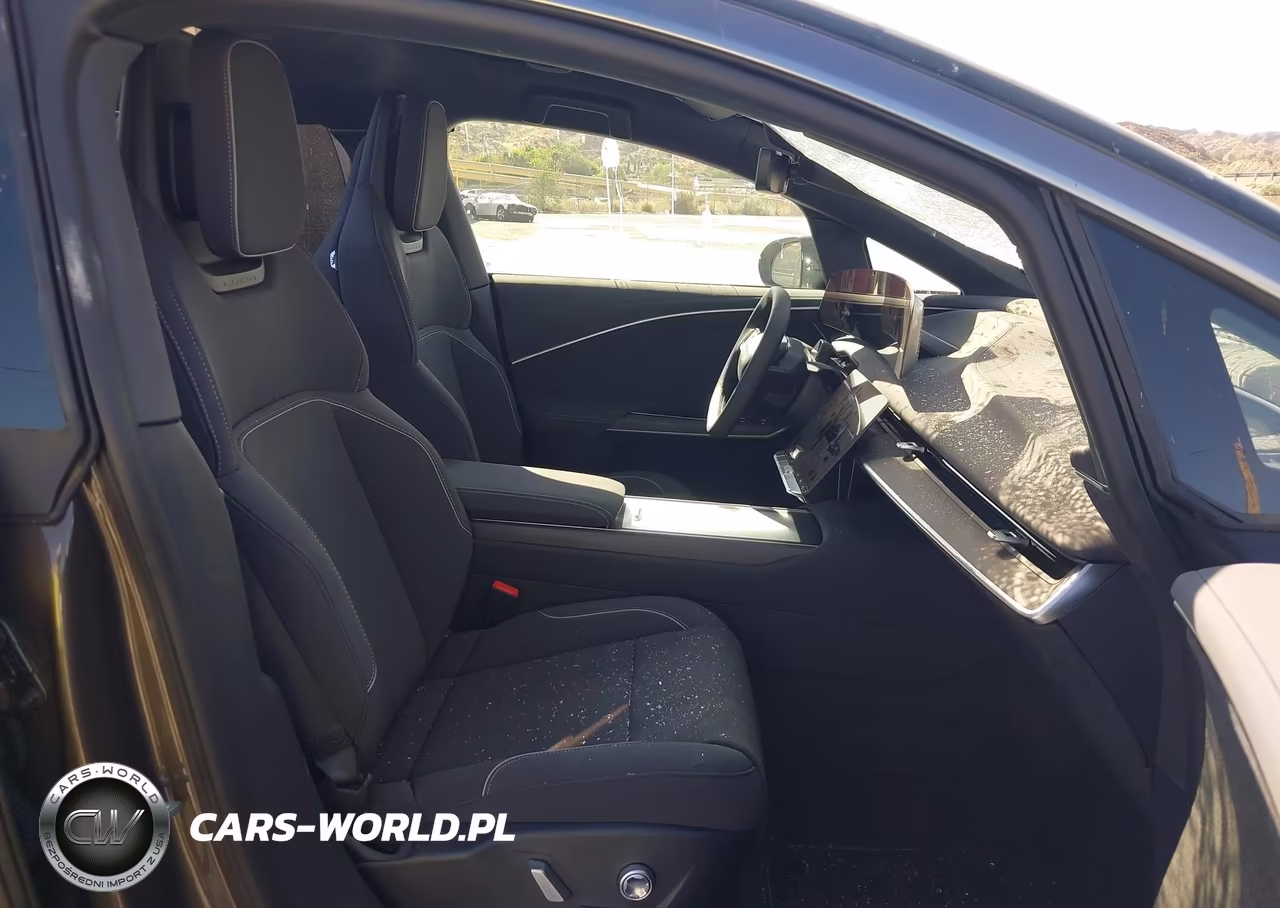2026 Lucid Gravity Touring VIN:7UUG1TJK5TA006064 - 5