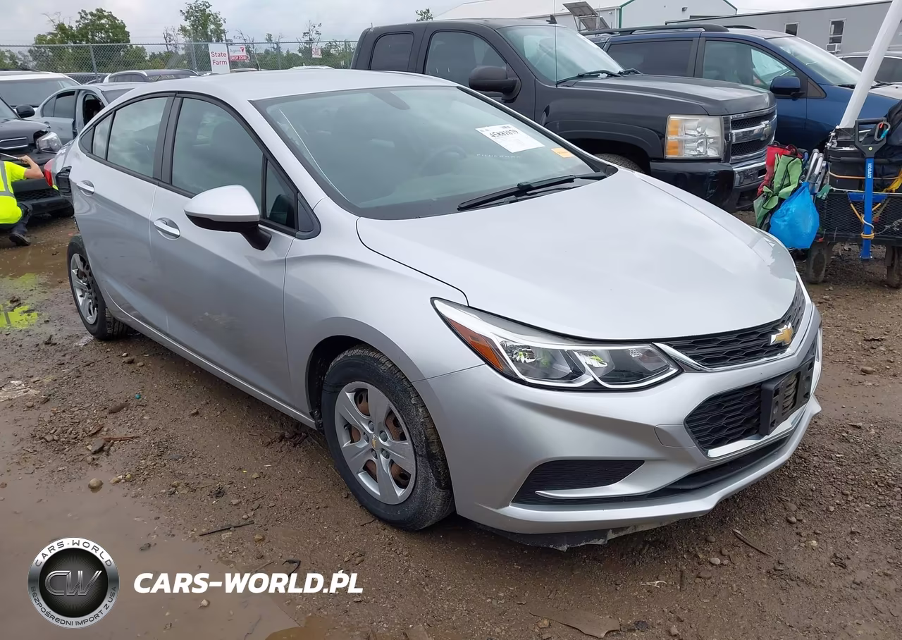 2017 Chevrolet Cruze Ls Auto – zdjęcie 1 z 17