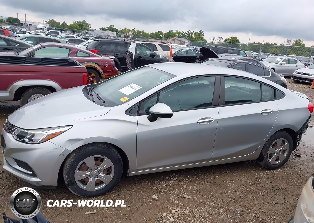 2017 Chevrolet Cruze Ls Auto VIN:1G1BC5SM9H7183746 - 15
