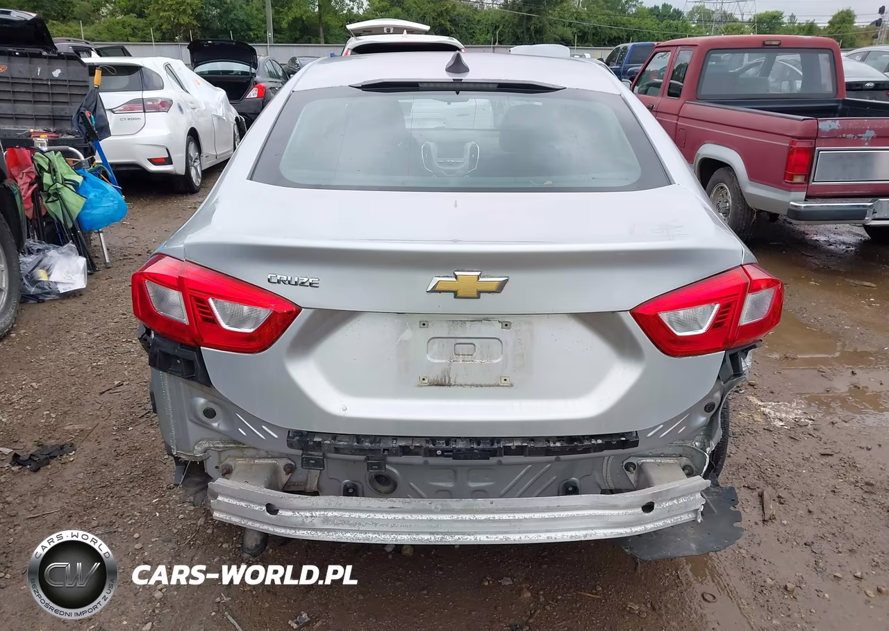 2017 Chevrolet Cruze Ls Auto VIN:1G1BC5SM9H7183746 - 17
