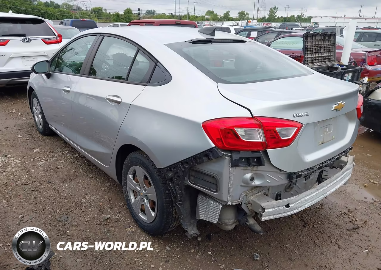 2017 Chevrolet Cruze Ls Auto VIN:1G1BC5SM9H7183746 - 3