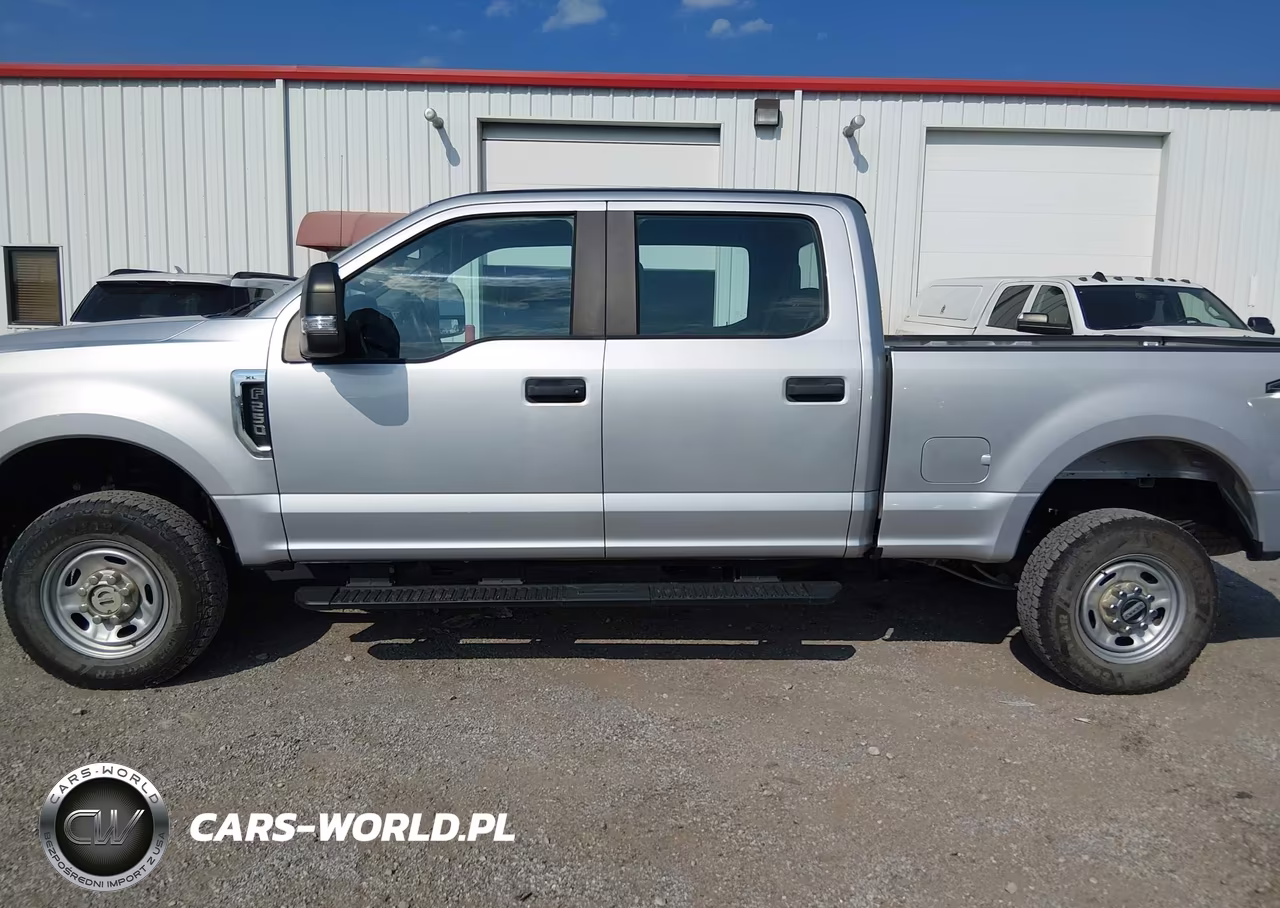 2018 Ford F-250 Xl VIN:1FT7W2B61JEC83815 - 16