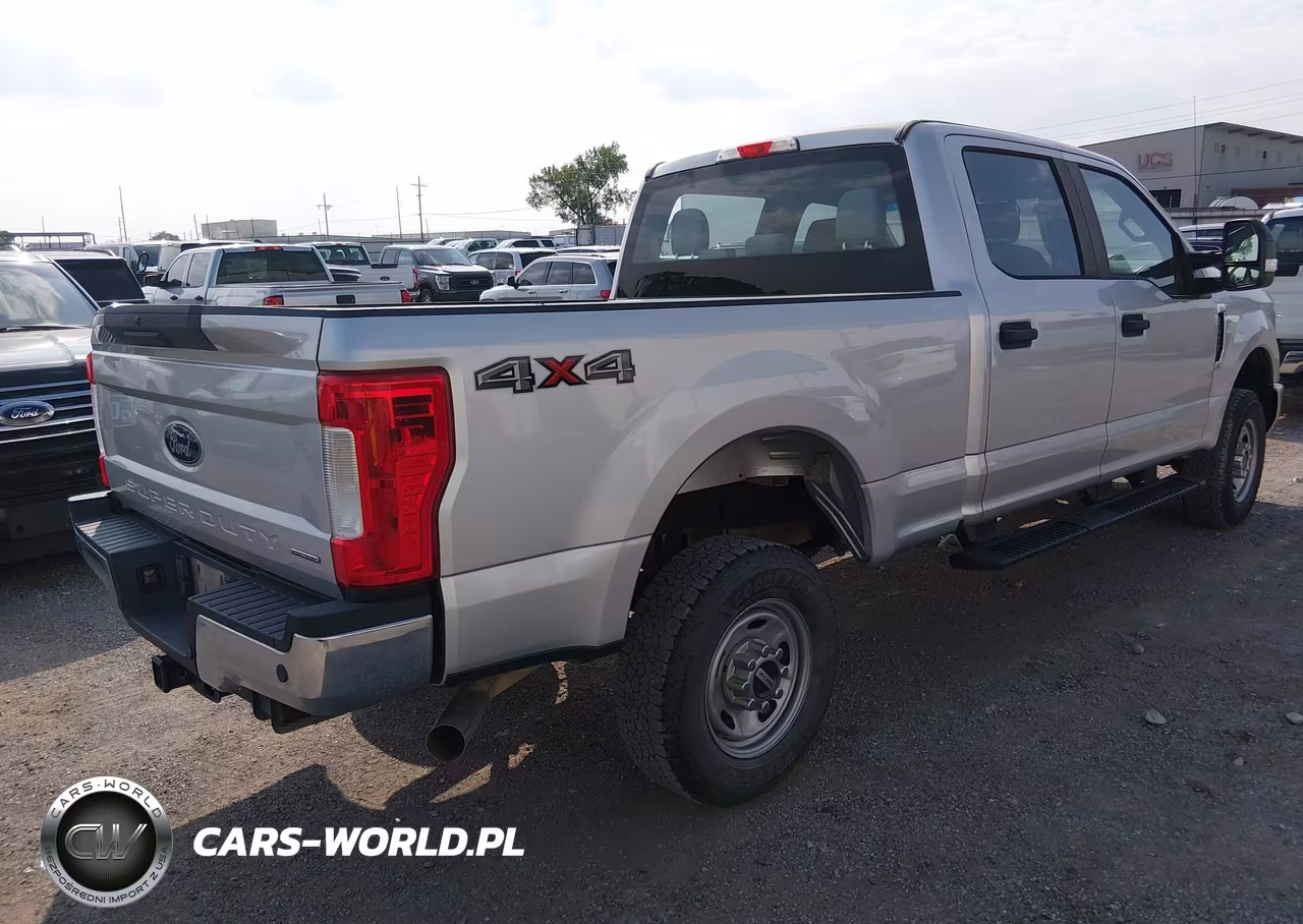 2018 Ford F-250 Xl VIN:1FT7W2B61JEC83815 - 4