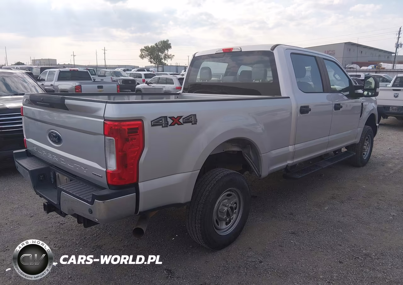 2018 Ford F-250 Xl VIN:1FT7W2B67JEC83818 - 4