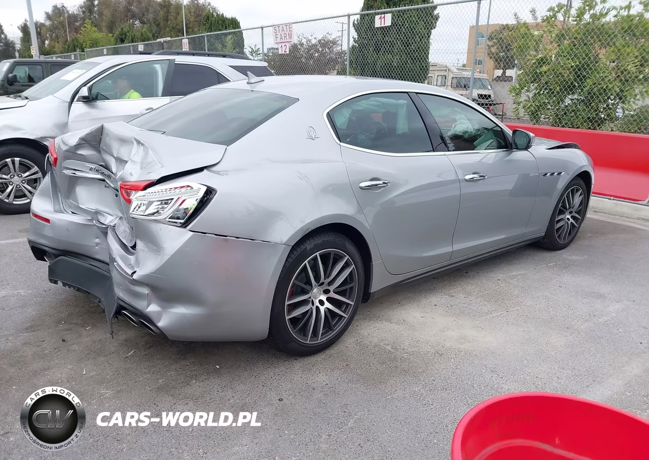 2018 Maserati Ghibli VIN:ZAM57XSA6J1287531 - 4