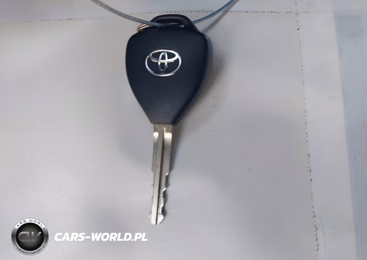 2010 Toyota Corolla S VIN:2T1BU4EE4AC467373 - 11