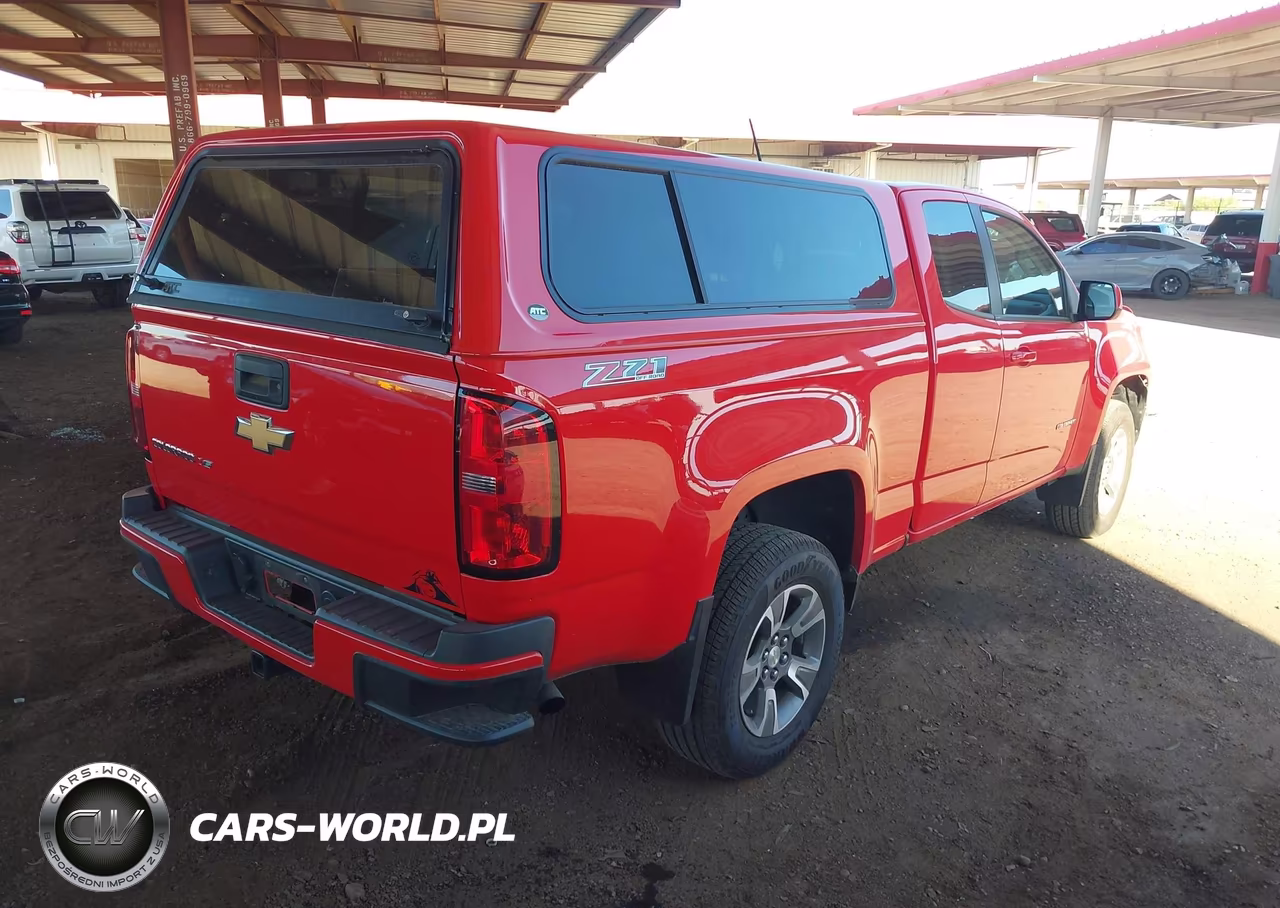 2018 Chevrolet Colorado Z71 VIN:1GCHTDEN4J1116609 - 4