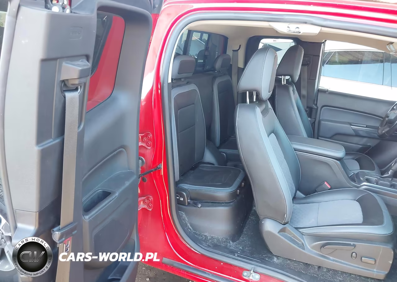 2018 Chevrolet Colorado Z71 VIN:1GCHTDEN4J1116609 - 8